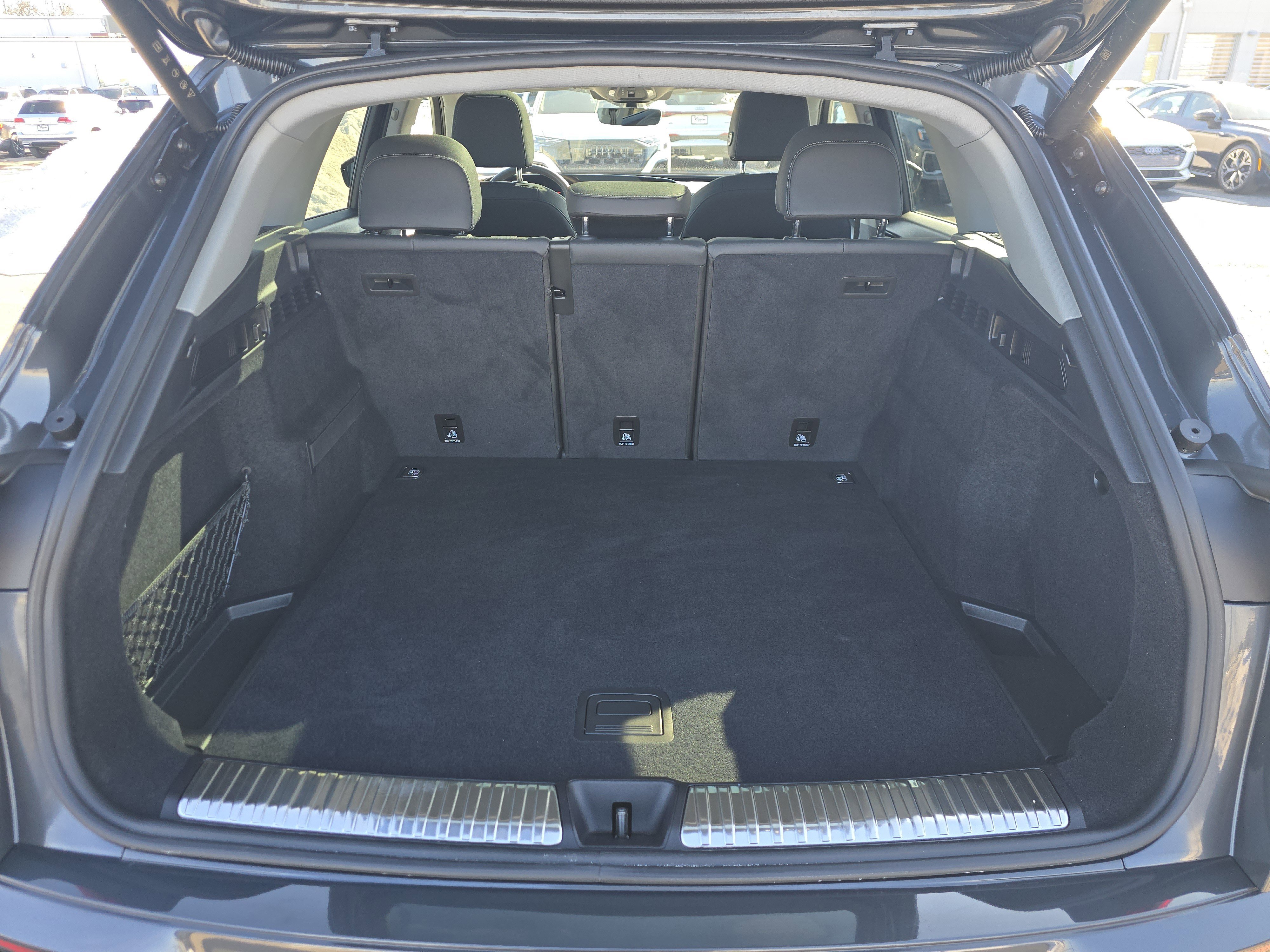 Certified 2025 Audi Q5 Premium w/ Convenience Package image 18