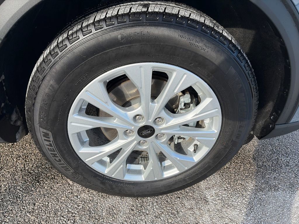 Used 2025 Ford Escape Active w/ Tech Pack #1 image 9