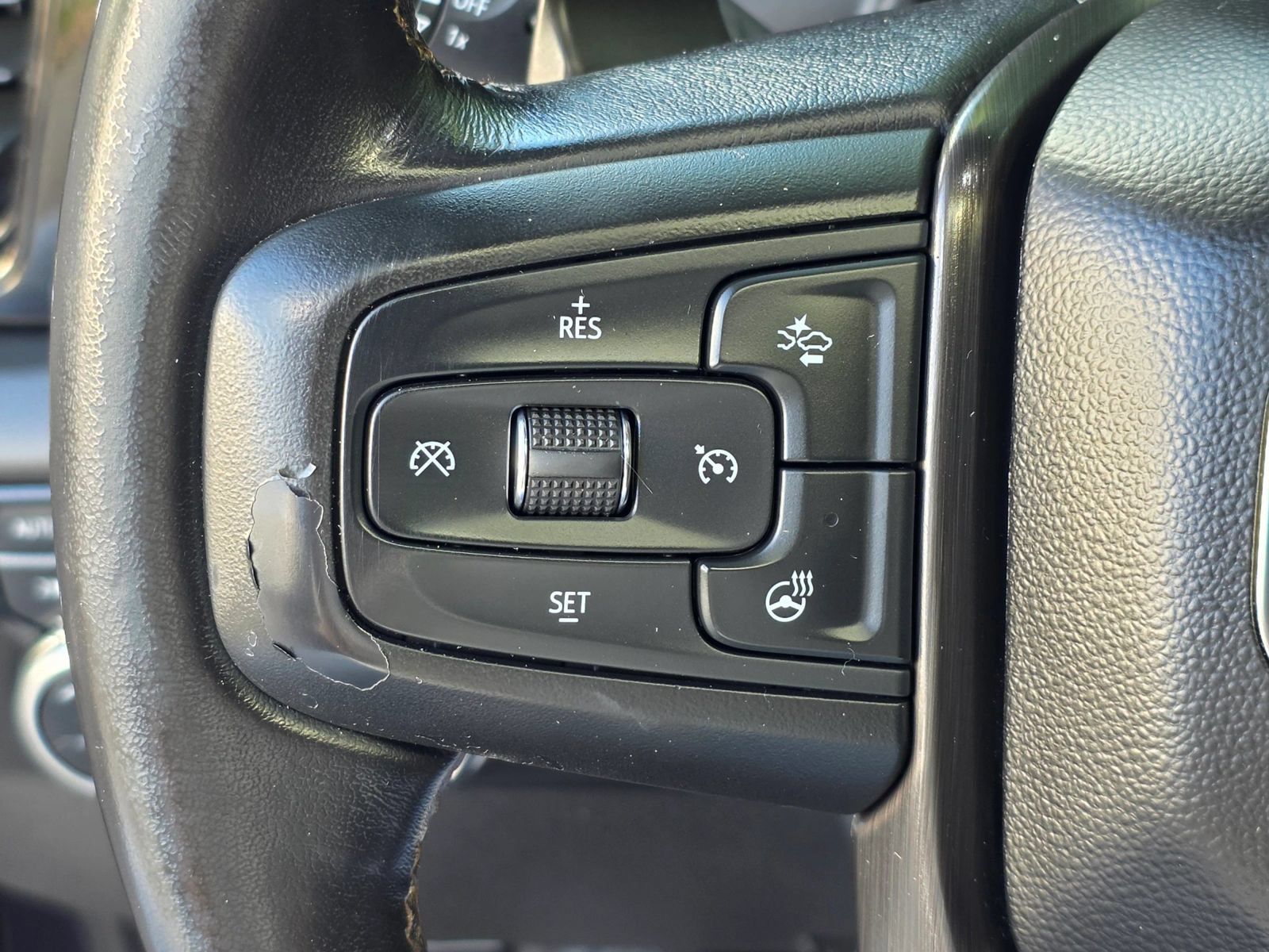 Used 2023 GMC Sierra 1500 AT4 w/ AT4 Premium Package AWD/4WD image 22