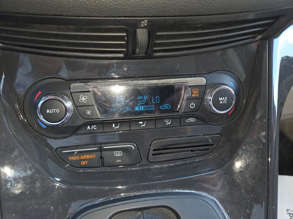 Used 2016 Ford Escape Titanium AWD/4WD image 13