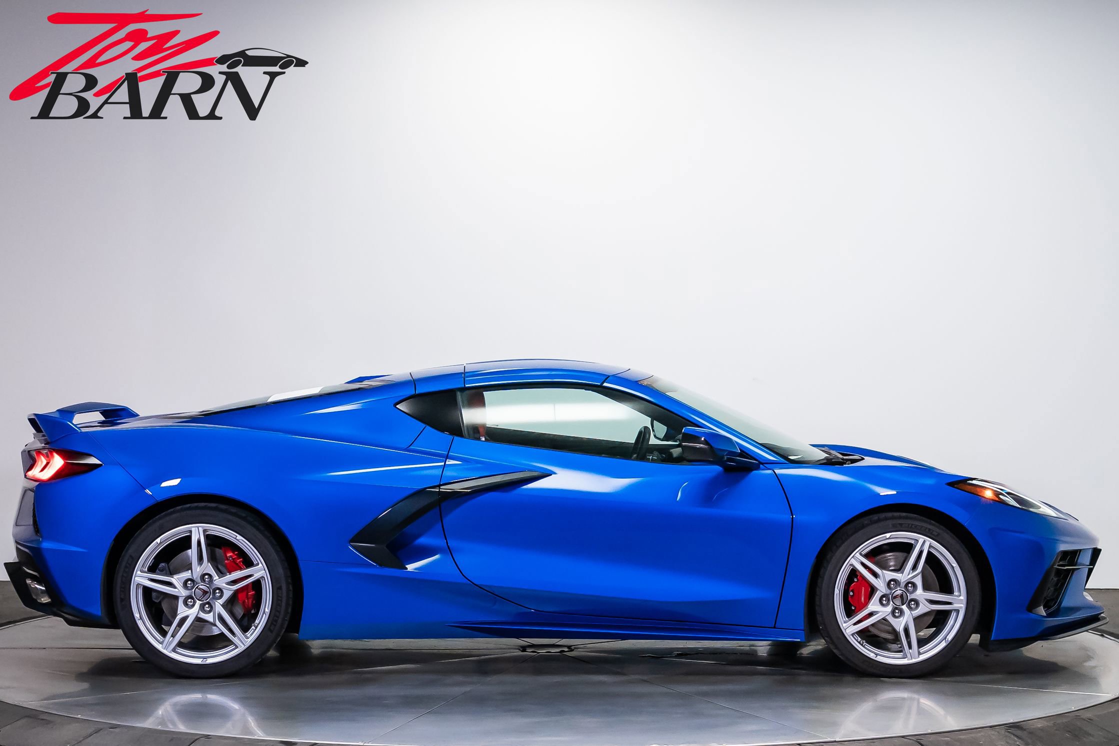Used 2020 Chevrolet Corvette Stingray Preferred Cpe w/ 2LT Preferred Equipment Group RWD image 14