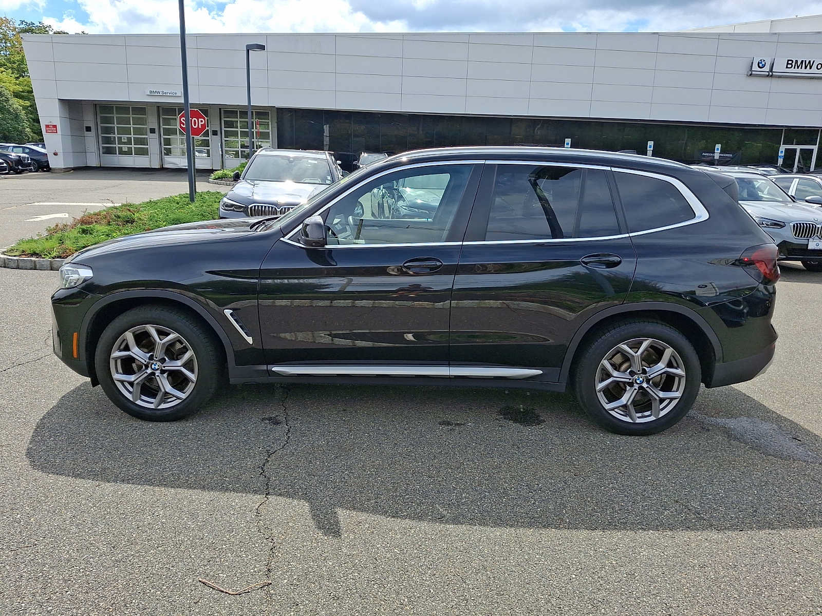 Used 2023 BMW X3 xDrive30i AWD/4WD image 4
