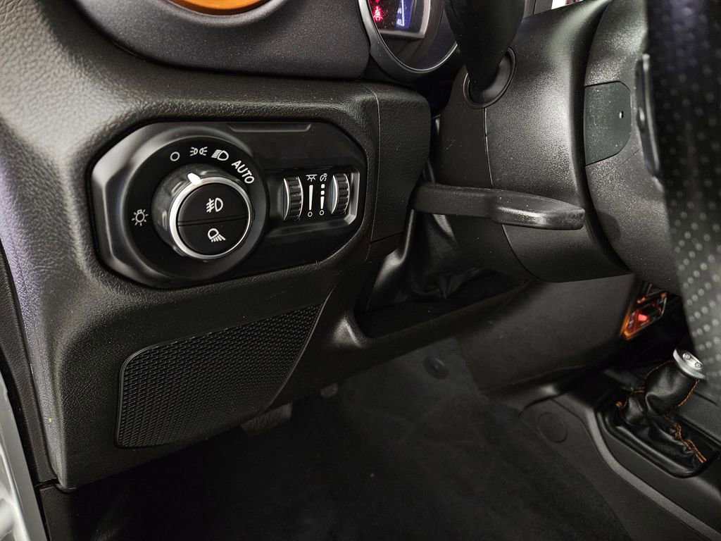 Used 2022 Jeep Gladiator Mojave w/ LED Lighting Group image 20