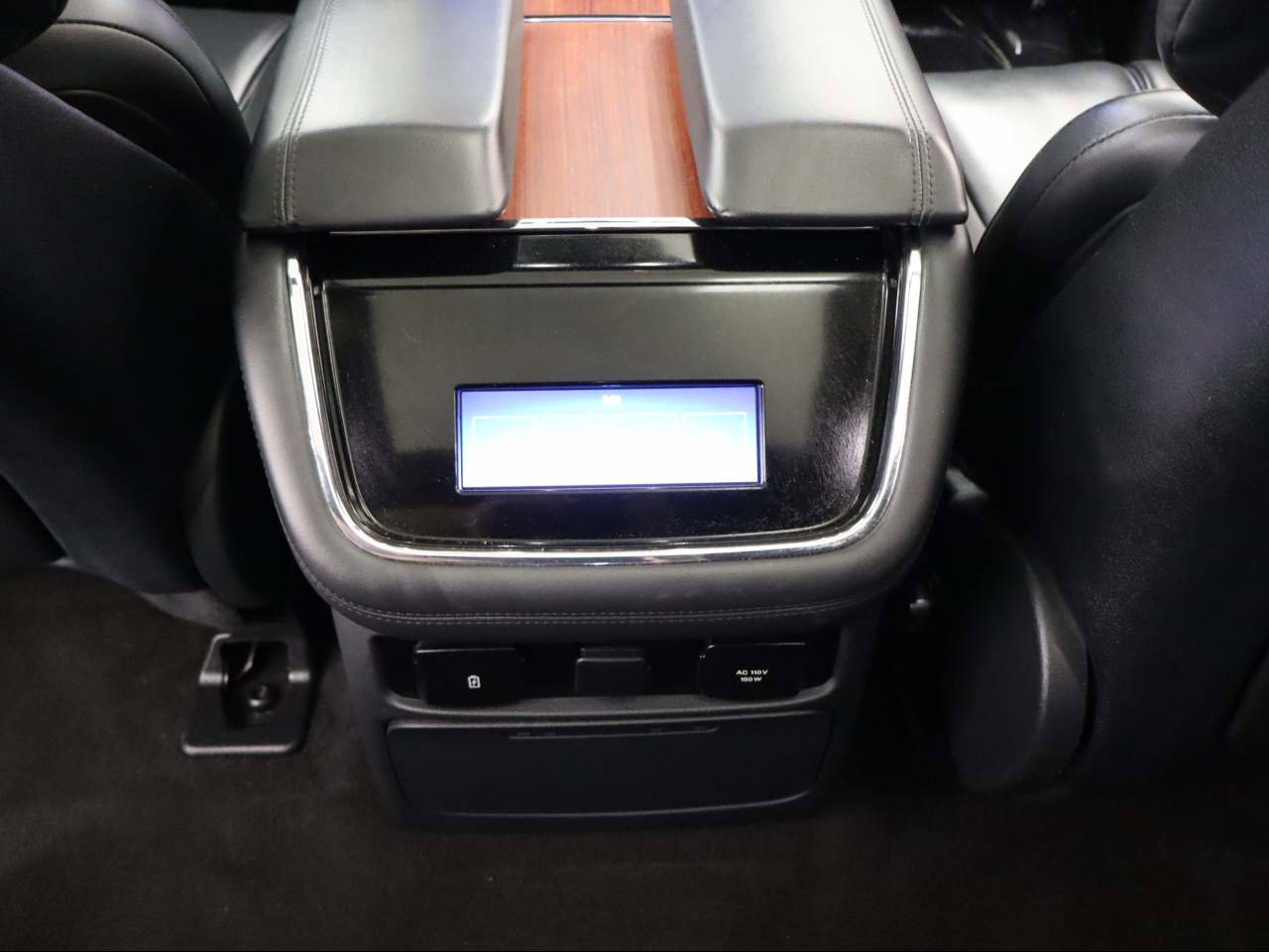 Used 2024 Lincoln Navigator Premiere image 12