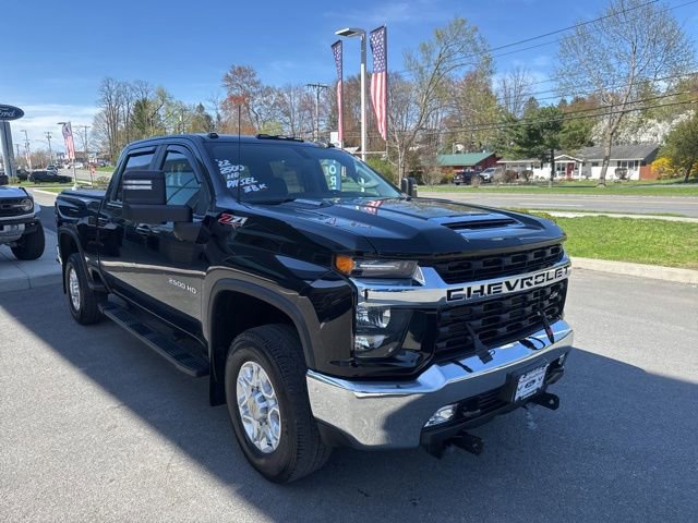 Used 2022 Chevrolet Silverado 2500 LT w/ Convenience Package image 4