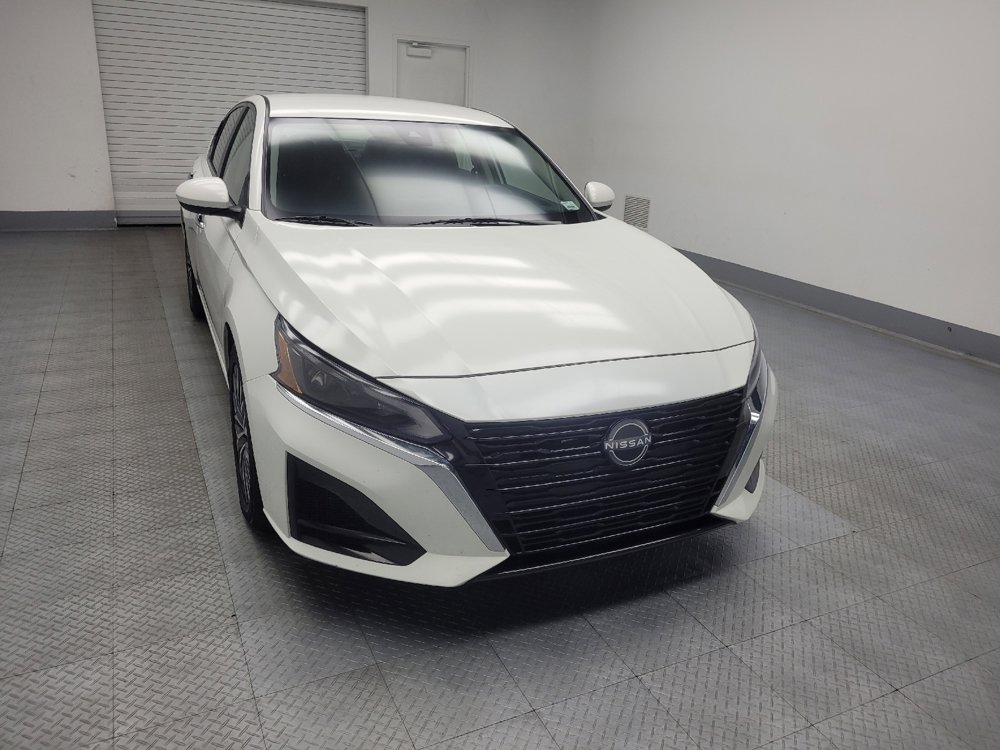 Used 2023 Nissan Altima 2.5 SV image 14