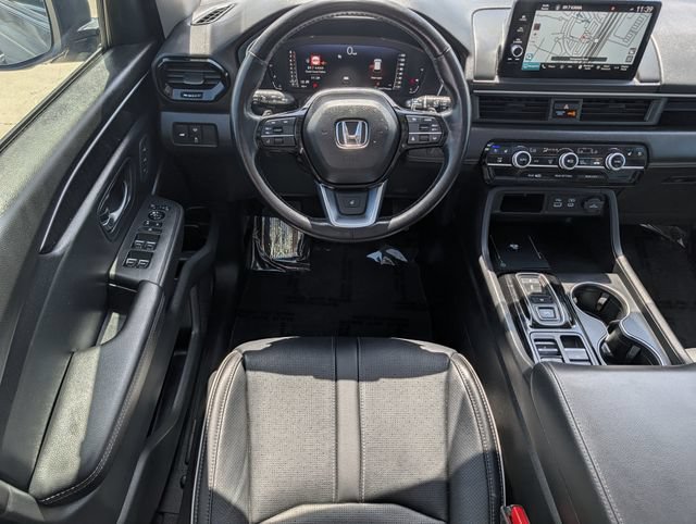 Used 2023 Honda Pilot Elite image 12