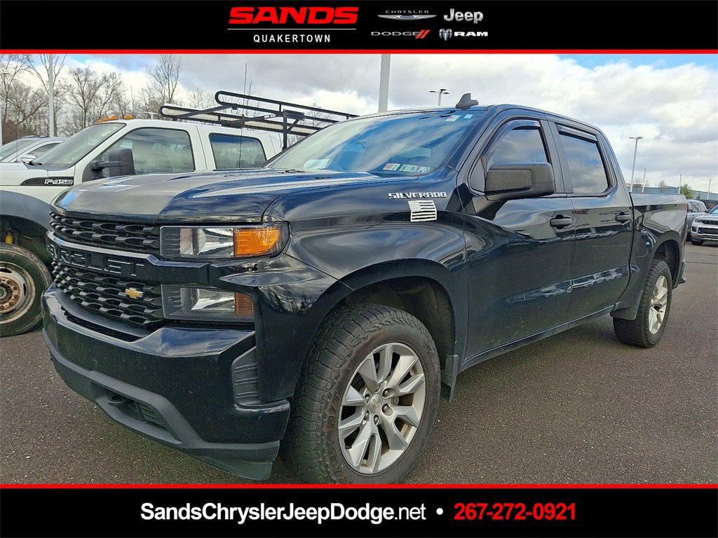Used 2020 Chevrolet Silverado 1500 Custom w/ Custom Value Package image 1