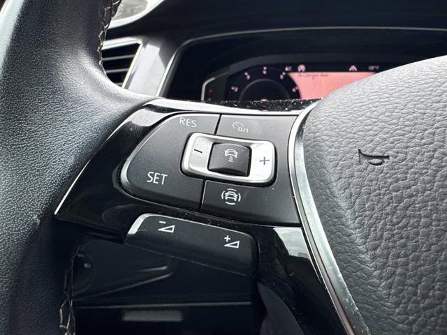 Used 2020 Volkswagen Tiguan SEL Premium R-Line image 37