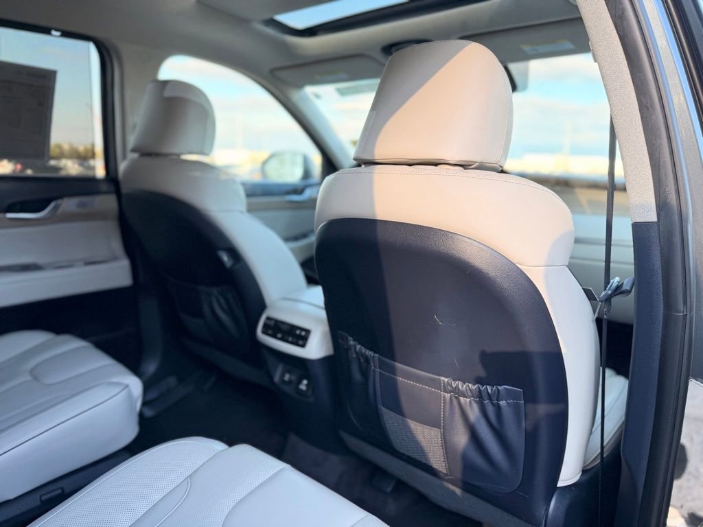 Used 2021 Hyundai Palisade Limited image 17