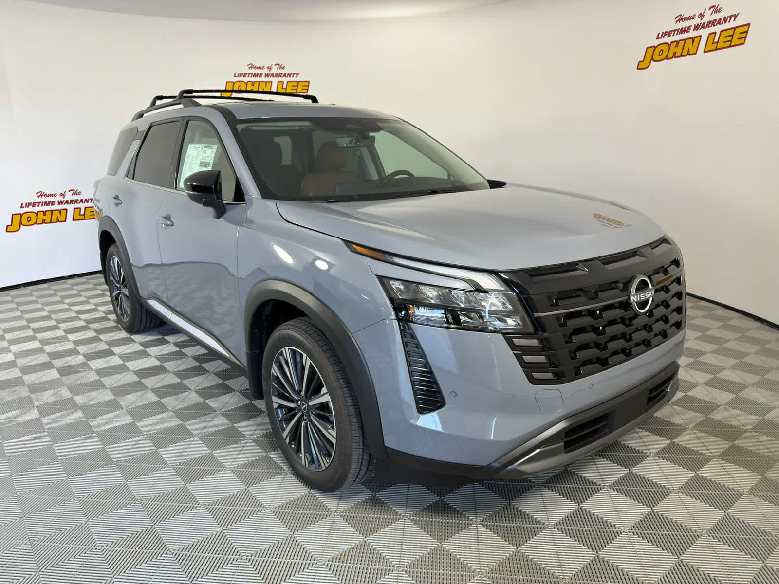 New 2026 Nissan Pathfinder Platinum AWD/4WD image 8