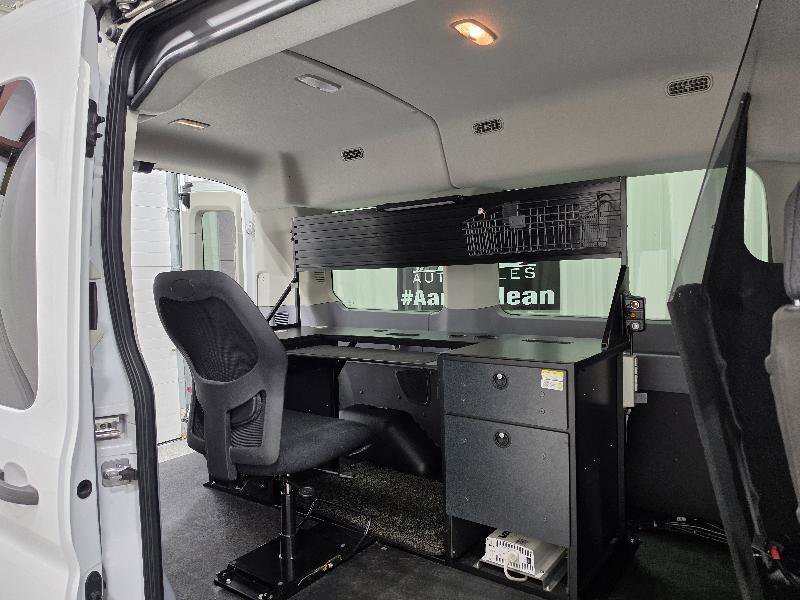 Used 2019 Ford Transit 150 XLT image 10