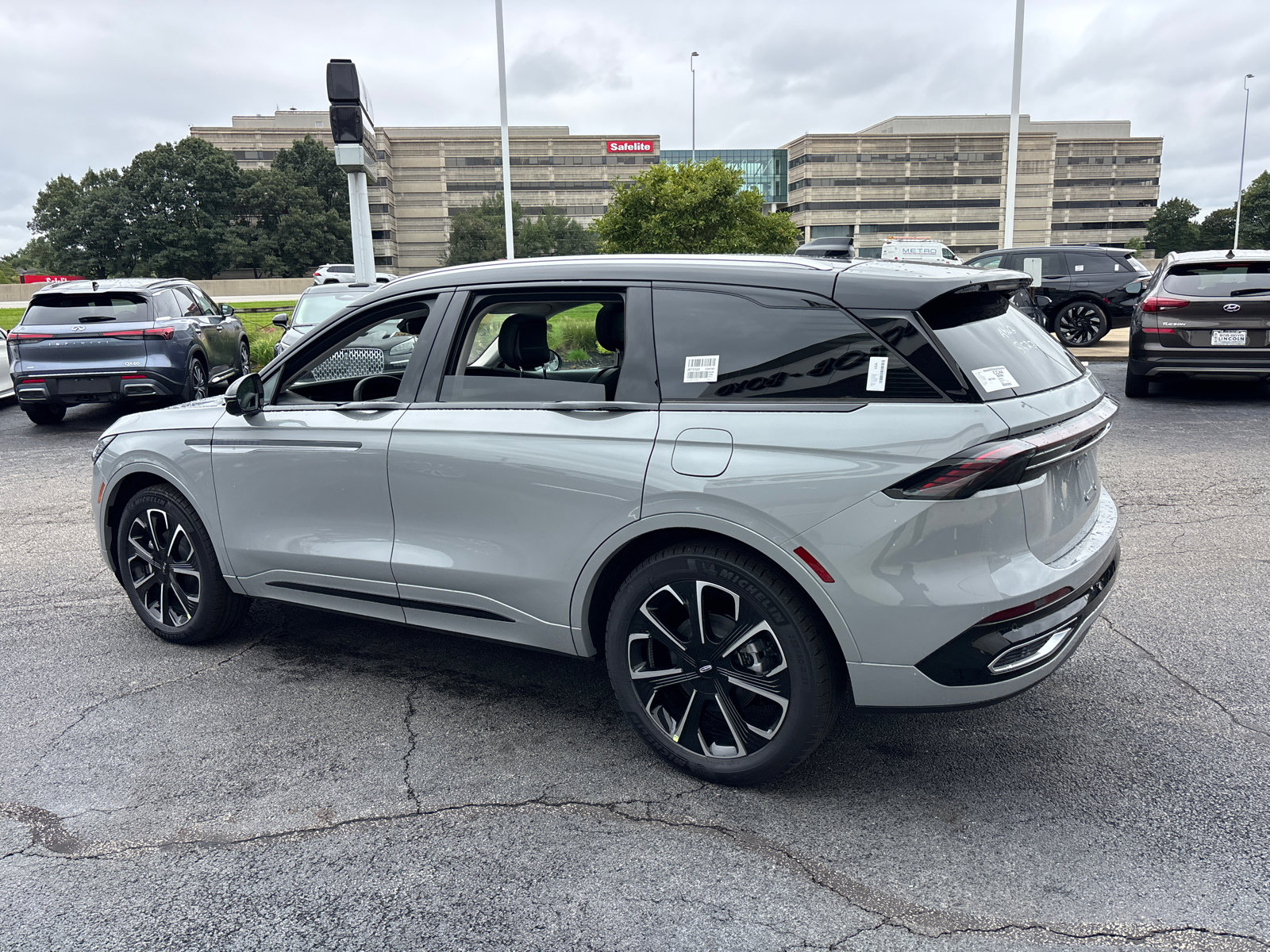 New 2026 Lincoln Nautilus Reserve AWD/4WD image 5