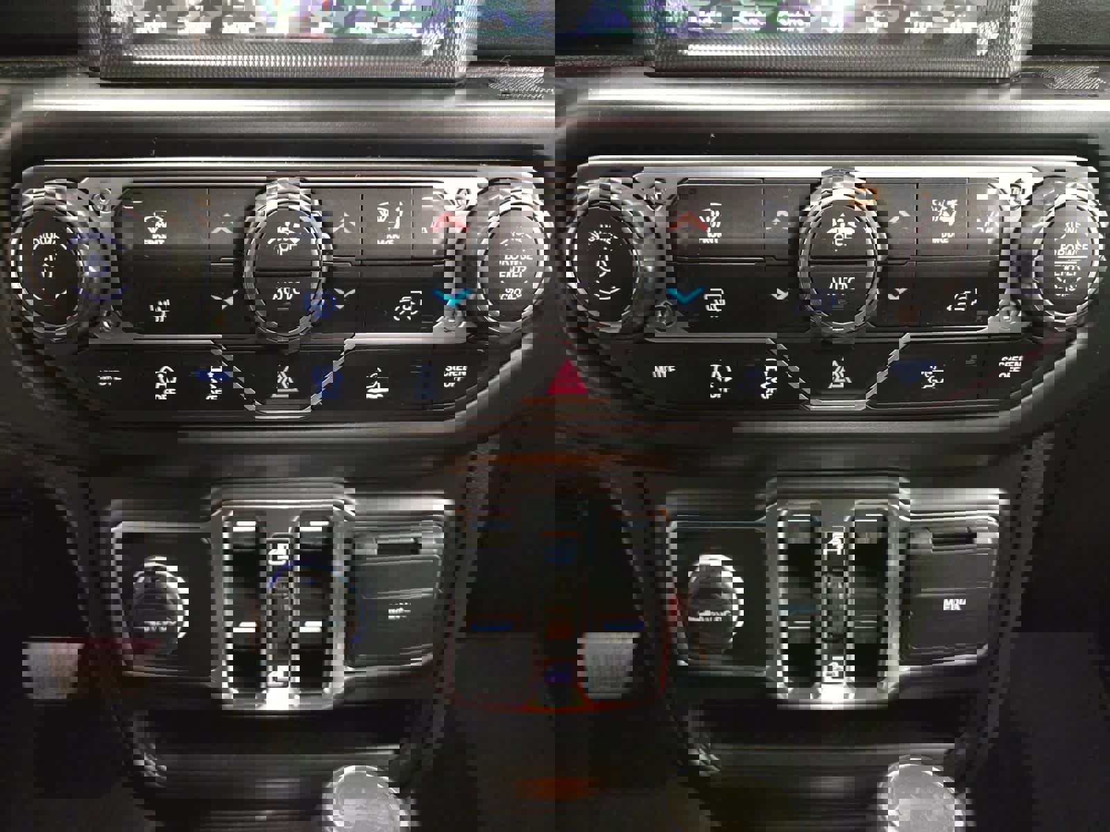 Used 2022 Jeep Wrangler Unlimited Sahara image 27