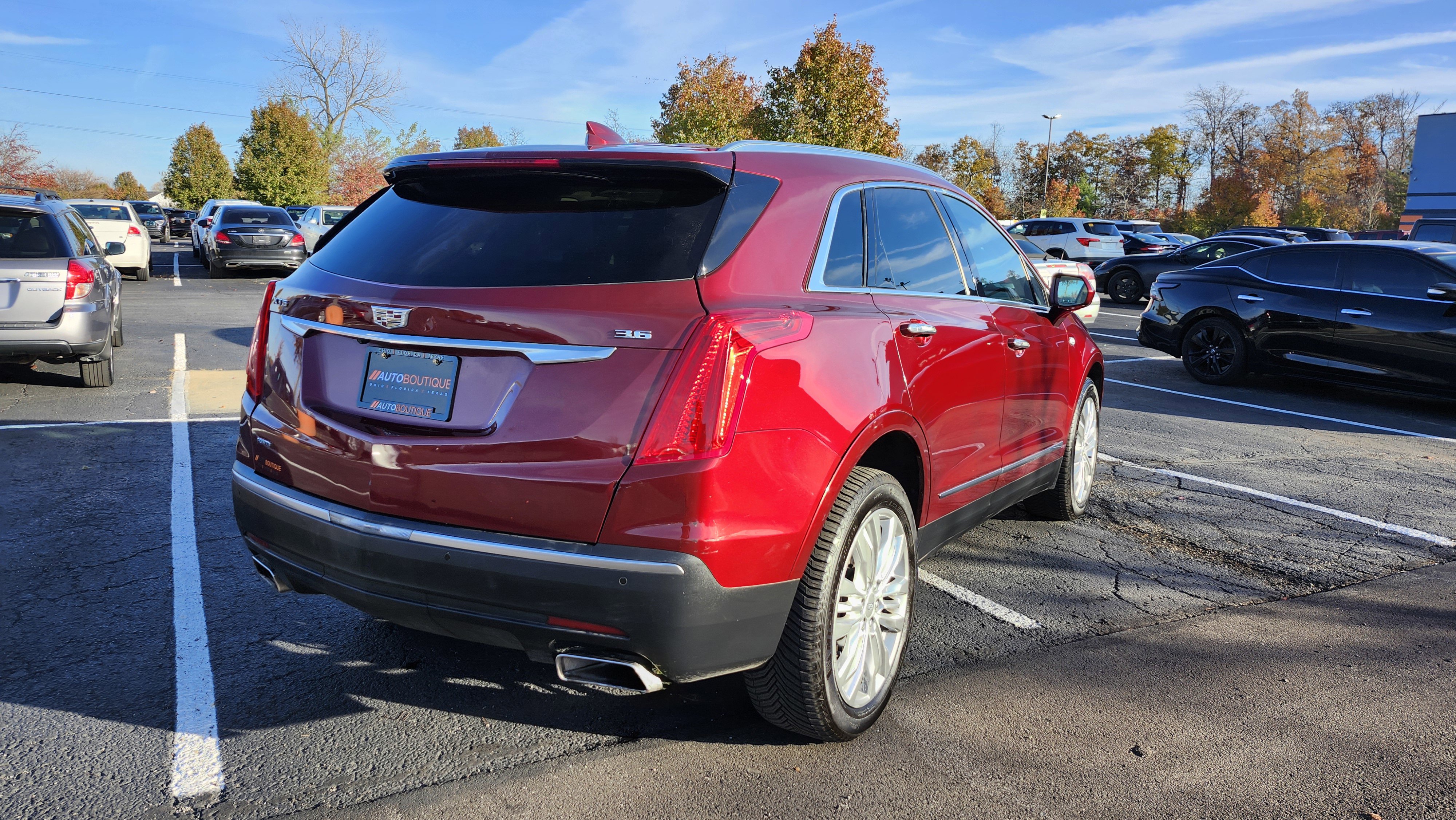 Used 2017 Cadillac XT5 Premium Luxury w/ LPO, Wheel Lock Package image 16