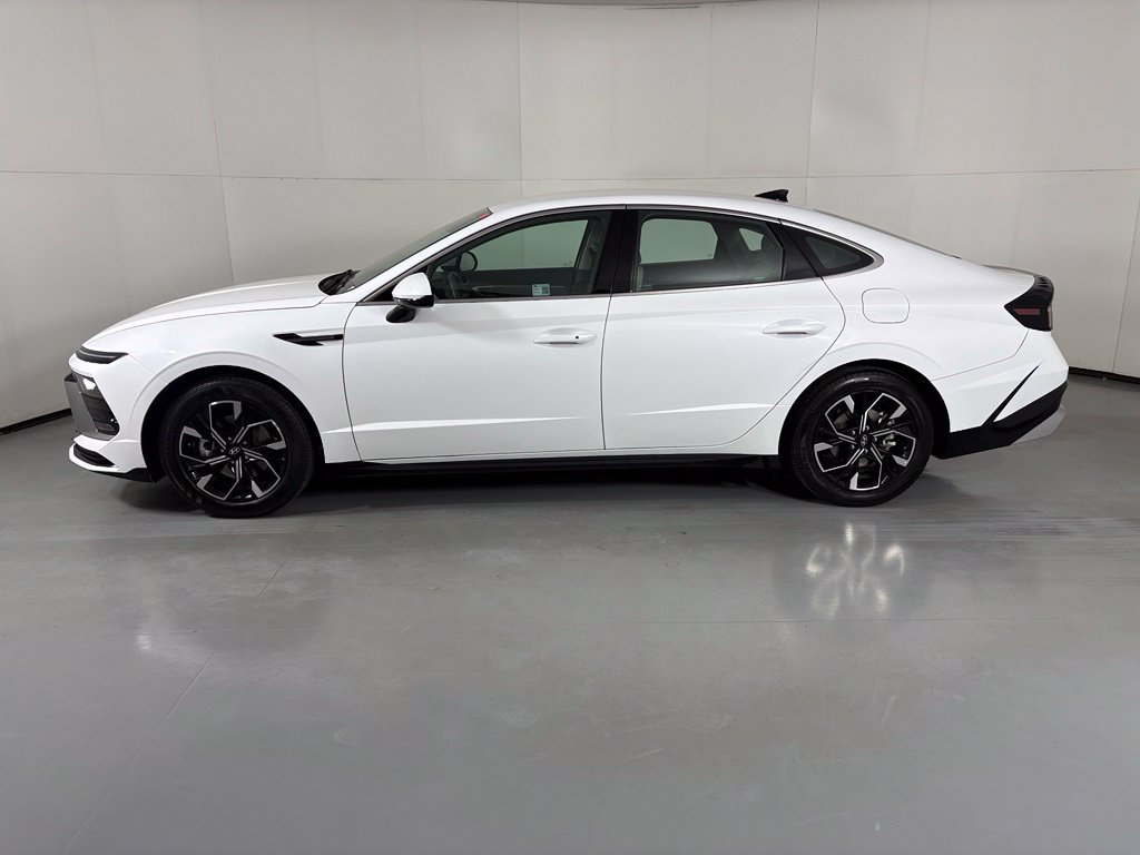 Used 2025 Hyundai Sonata SEL FWD image 5