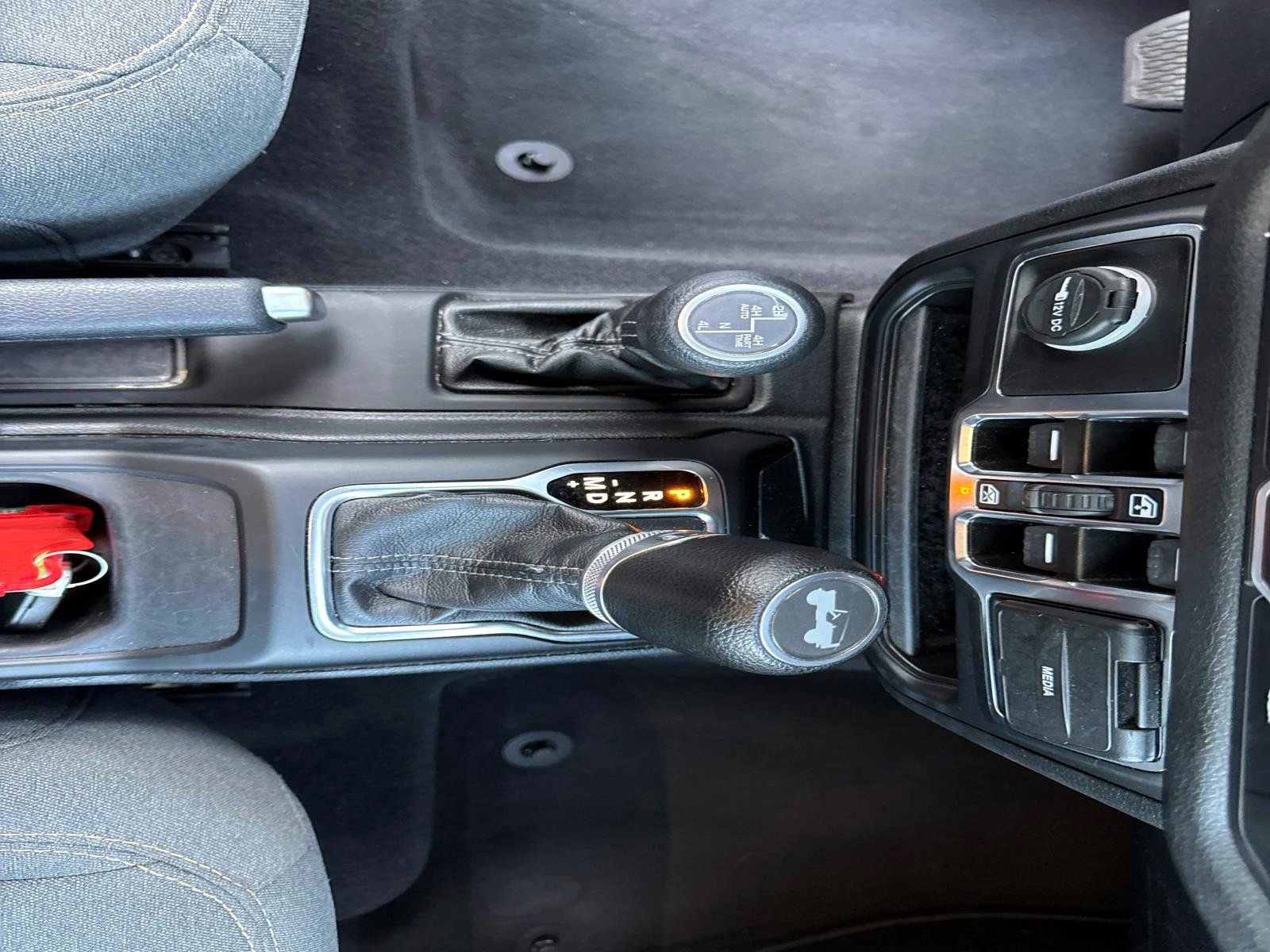 Used 2024 Jeep Wrangler Unlimited image 30