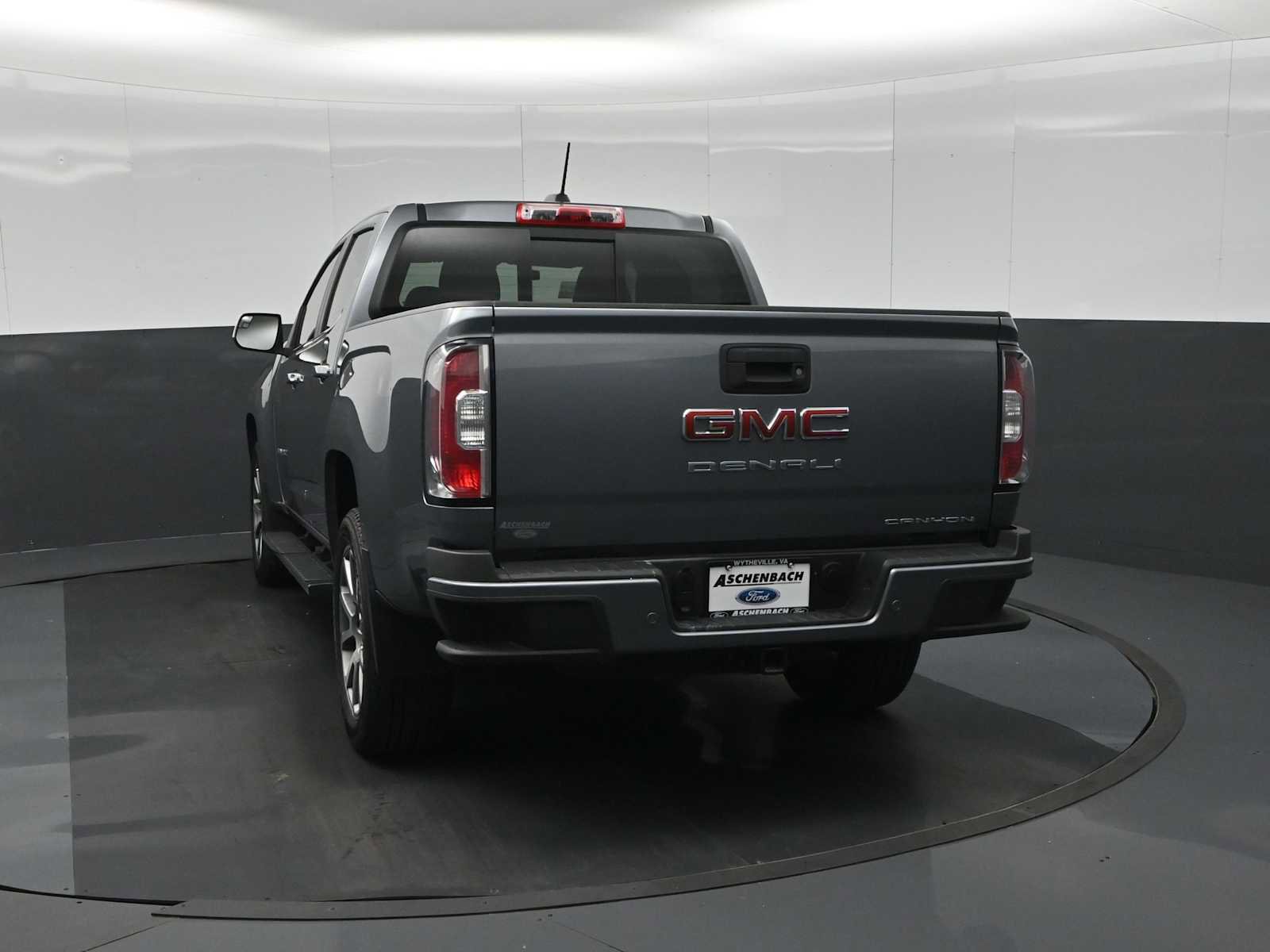 Used 2022 GMC Canyon Denali w/ LPO, Power Package AWD/4WD image 7