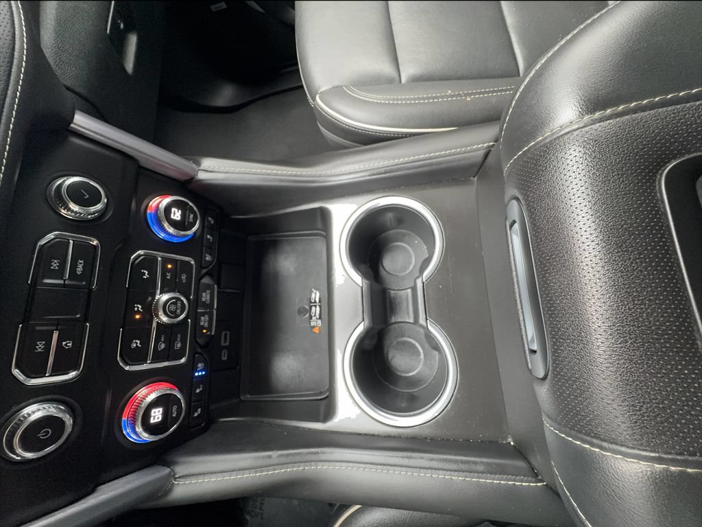 Used 2024 GMC Yukon SLT RWD image 45
