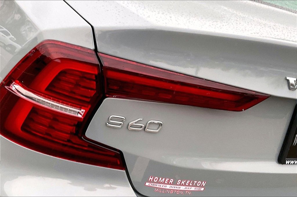 Used 2024 Volvo S60 B5 Core image 29