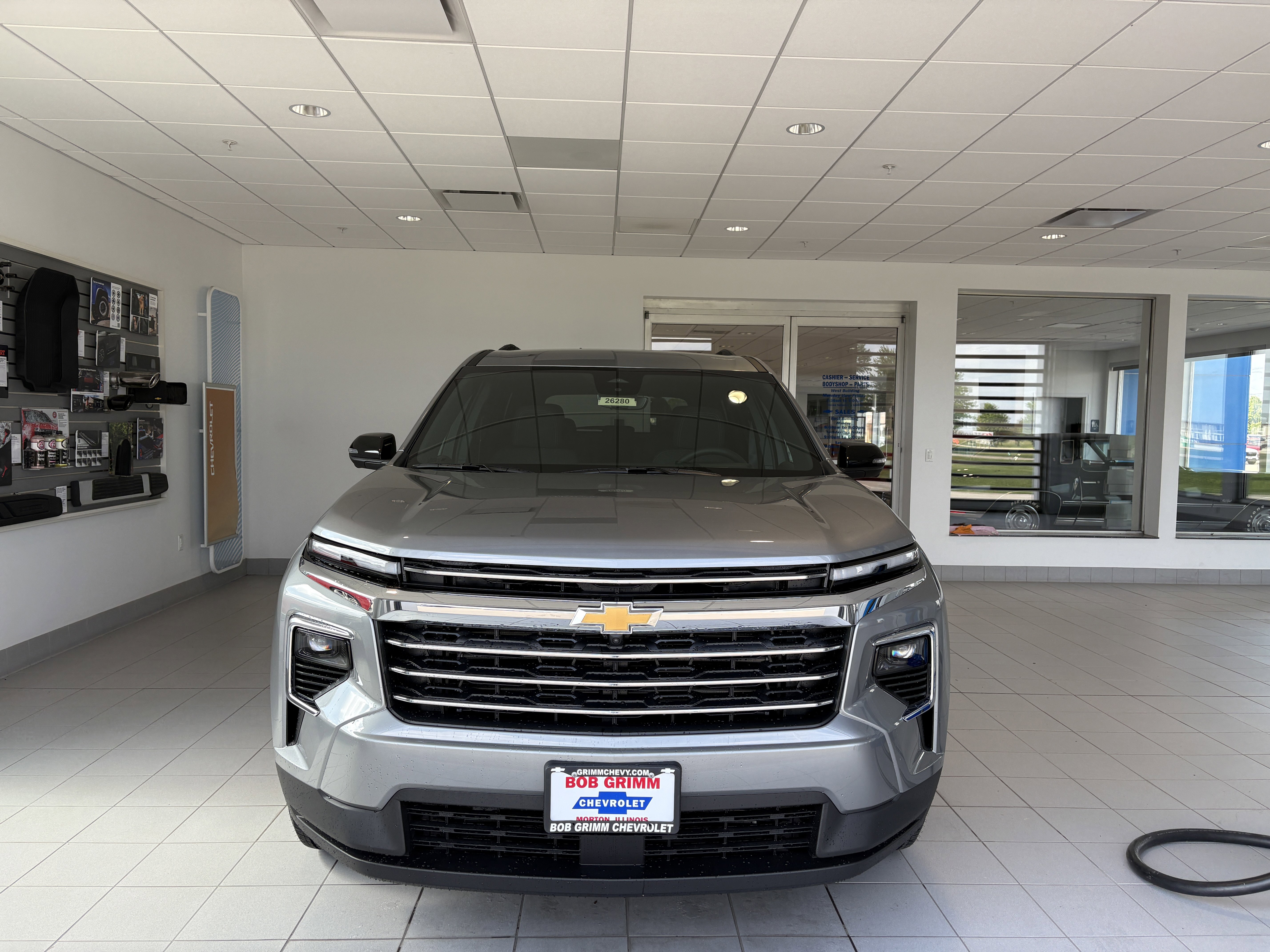 New 2026 Chevrolet Traverse LT w/ Driver Confidence Package FWD image 7