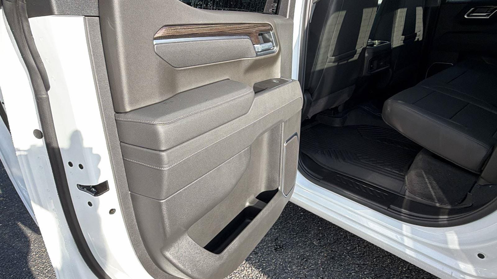 New 2026 Chevrolet Silverado 1500 RST w/ RST All Star Premium Package AWD/4WD image 16
