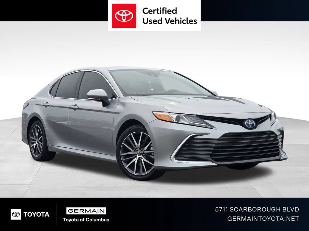 Certified 2023 Toyota Camry XLE FWD image 1