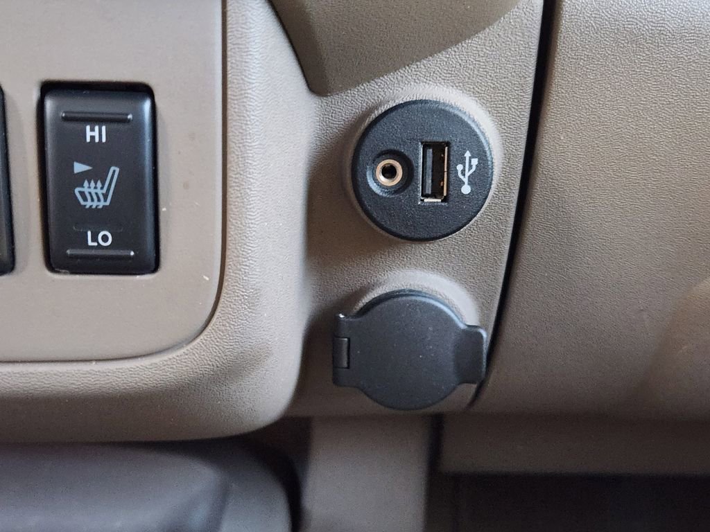 Used 2019 Nissan Frontier SL image 18