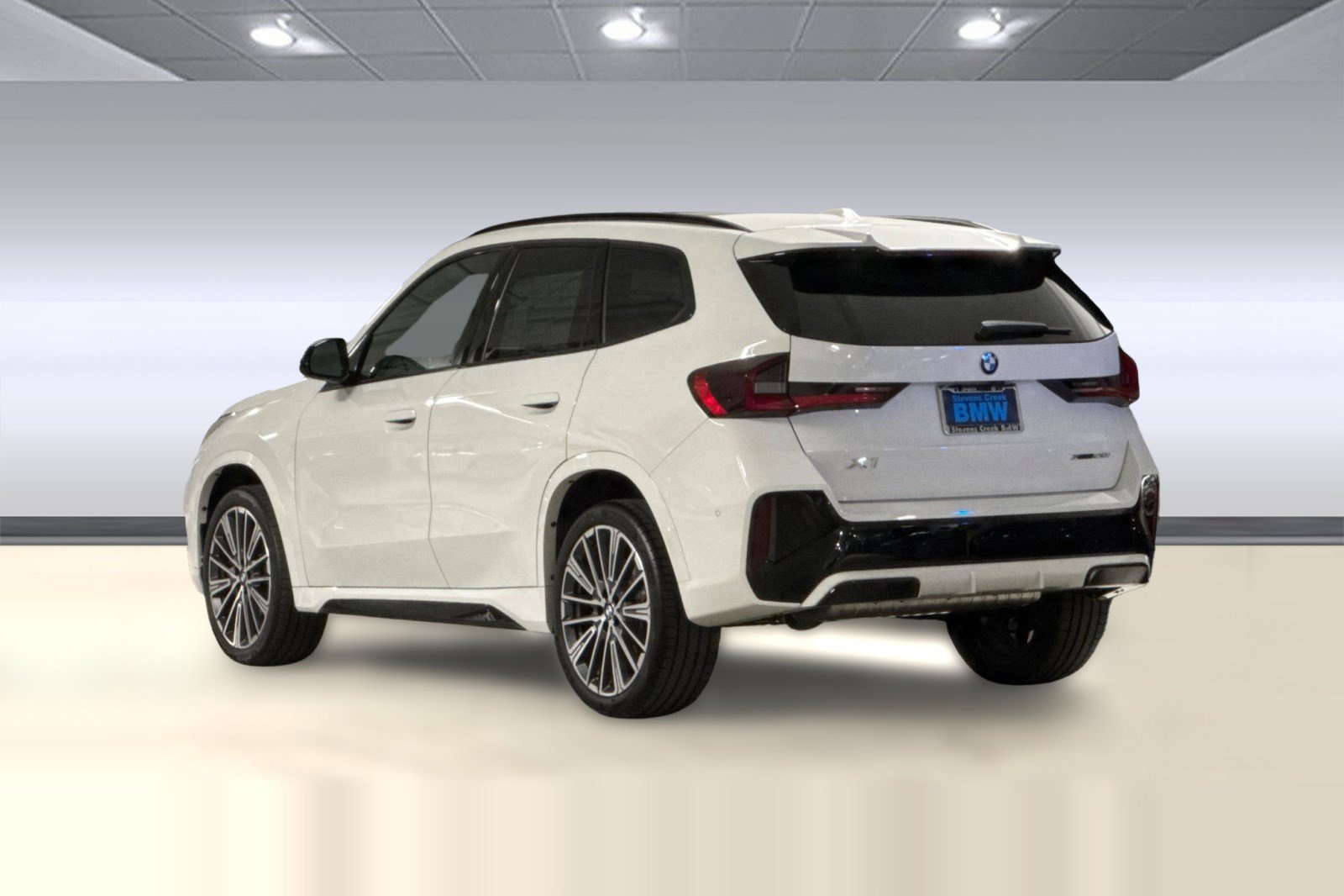 New 2026 BMW X1 xDrive28i w/ Technology Package AWD/4WD image 3