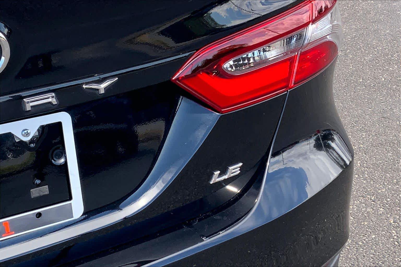 Used 2024 Toyota Camry LE w/ Convenience Package FWD image 10