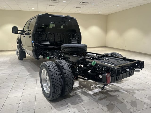 New 2027 Ford F550 4x4 Crew Cab image 3