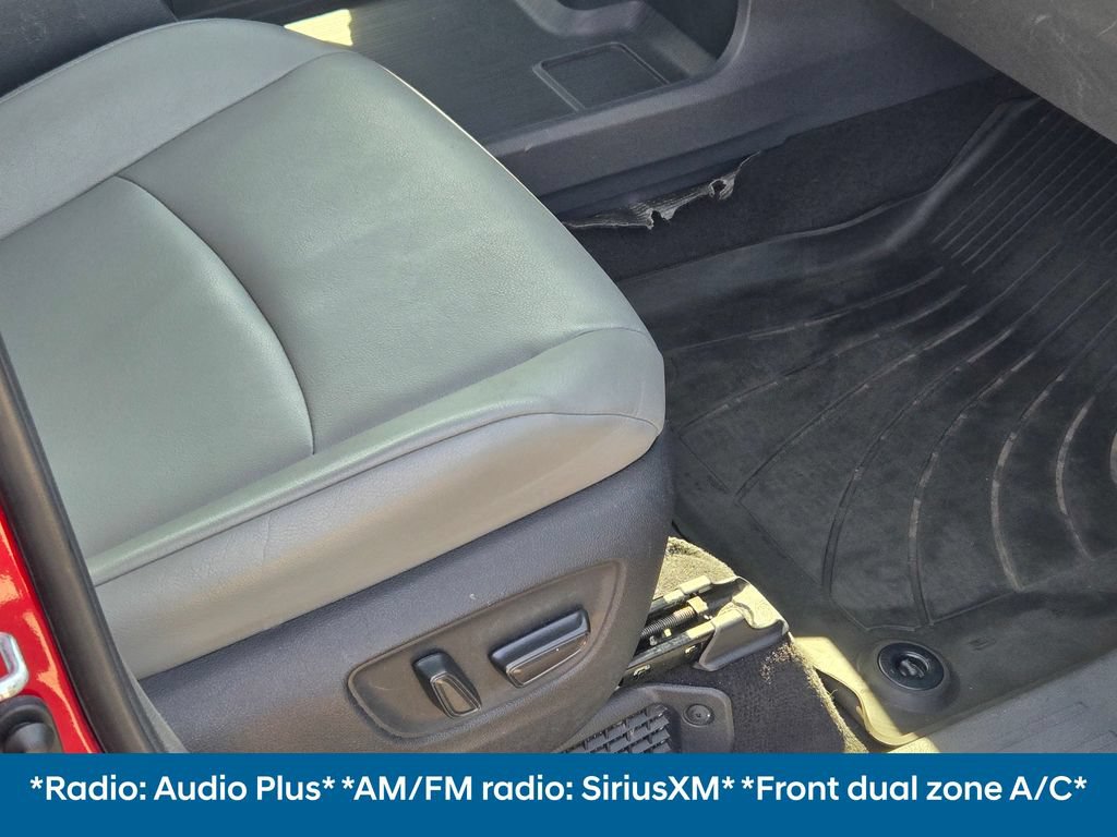 Used 2023 Toyota Sienna XLE FWD image 12