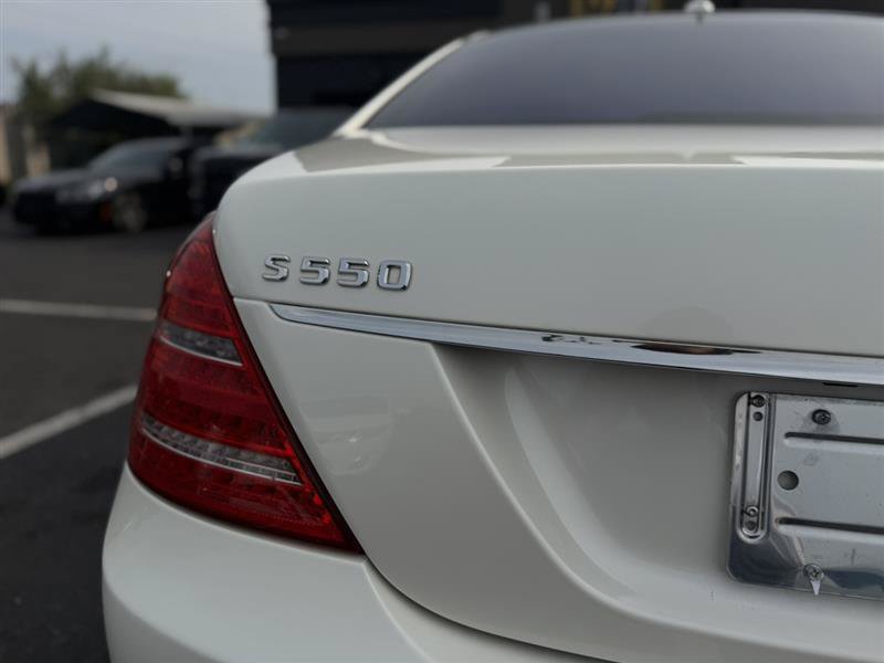 Used 2010 Mercedes-Benz S 550 image 4