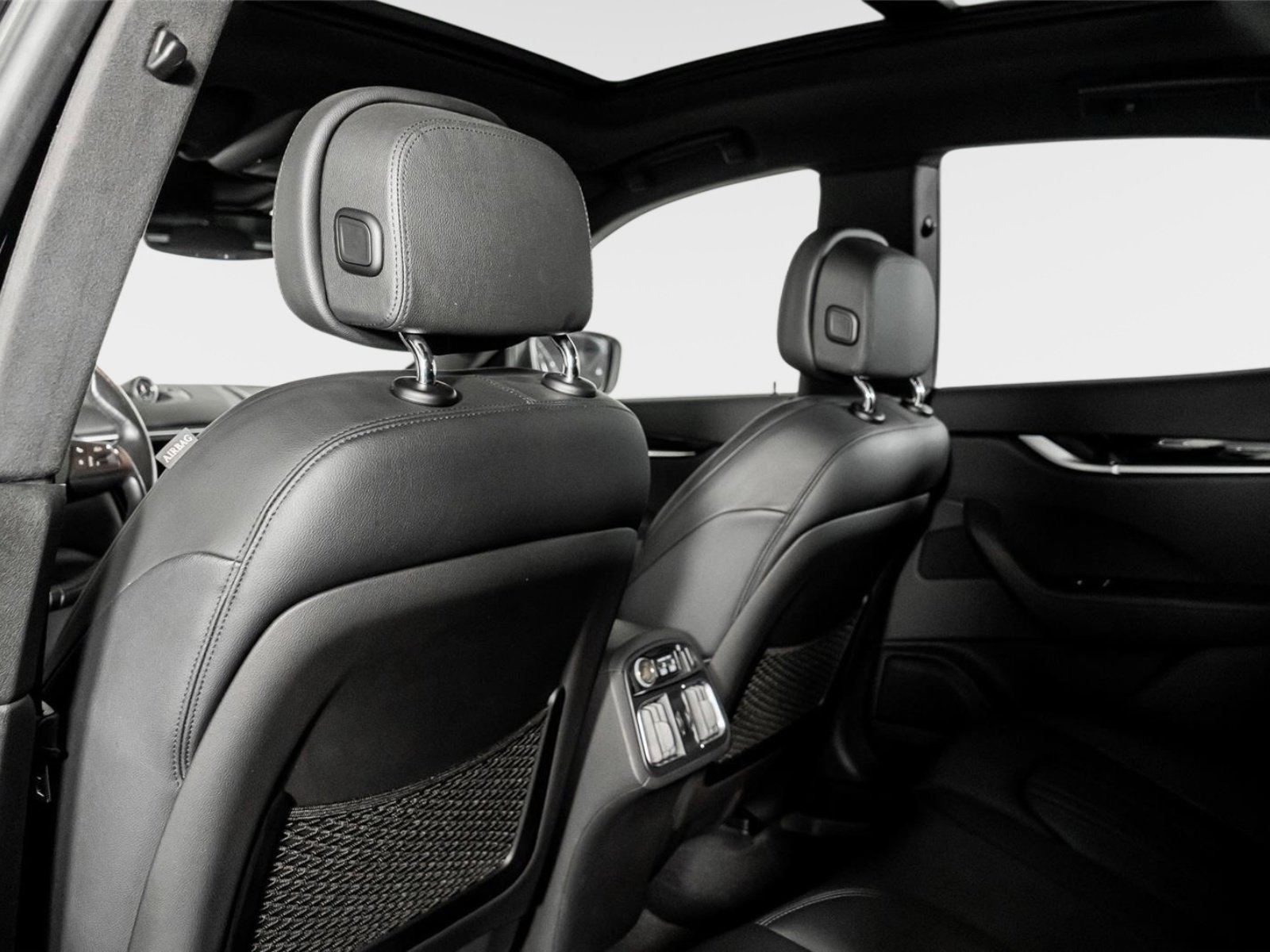 Used 2022 Maserati Levante GT image 34