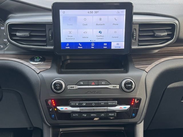 Used 2020 Ford Explorer Limited w/ Class III Trailer Tow Package image 25