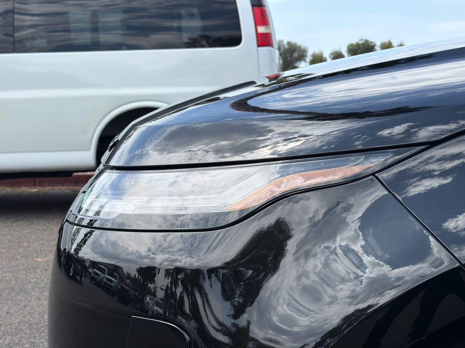 New 2026 Land Rover Range Rover Evoque S AWD/4WD image 12