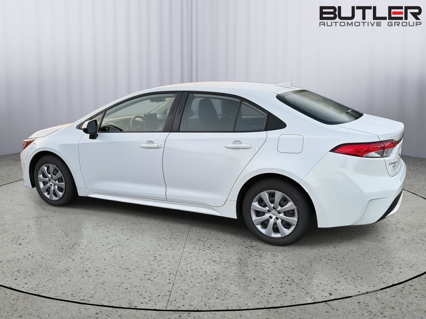 Used 2021 Toyota Corolla LE FWD image 6