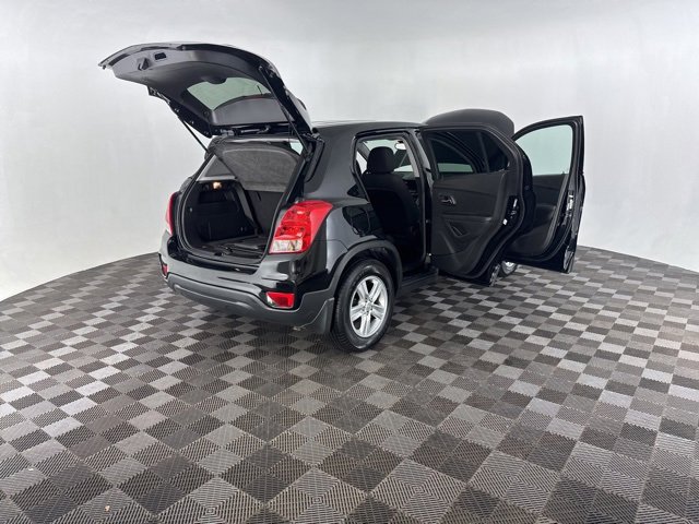 Used 2019 Chevrolet Trax LS w/ Tint and Cruise Package image 14