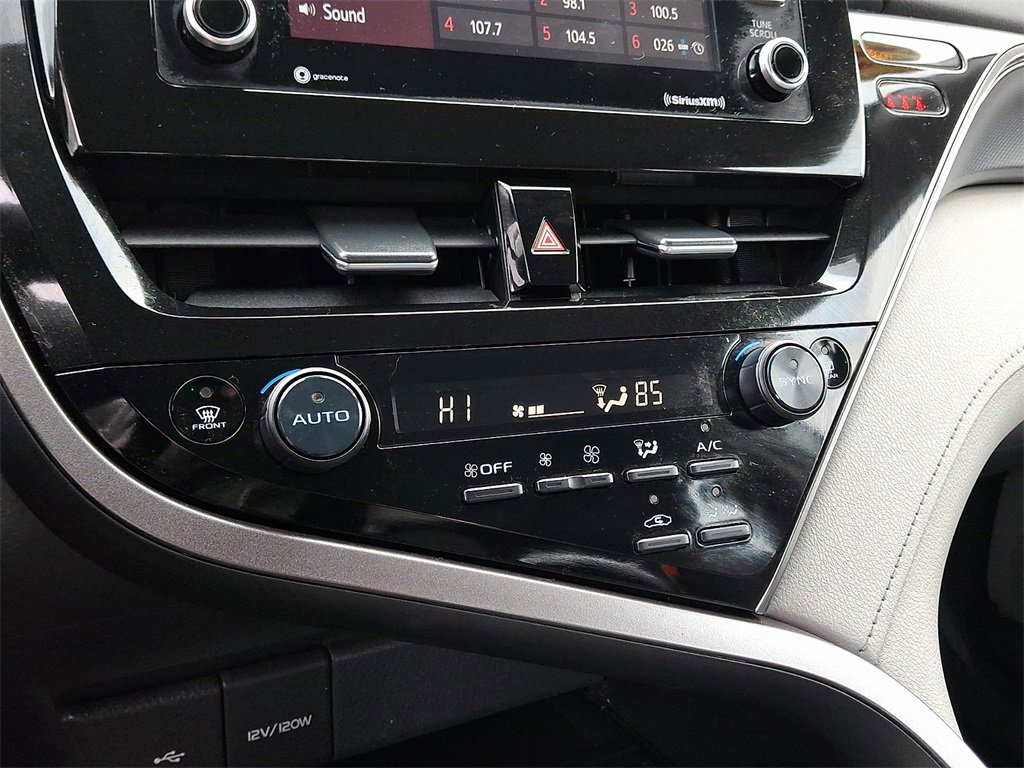 Used 2022 Toyota Camry LE image 15