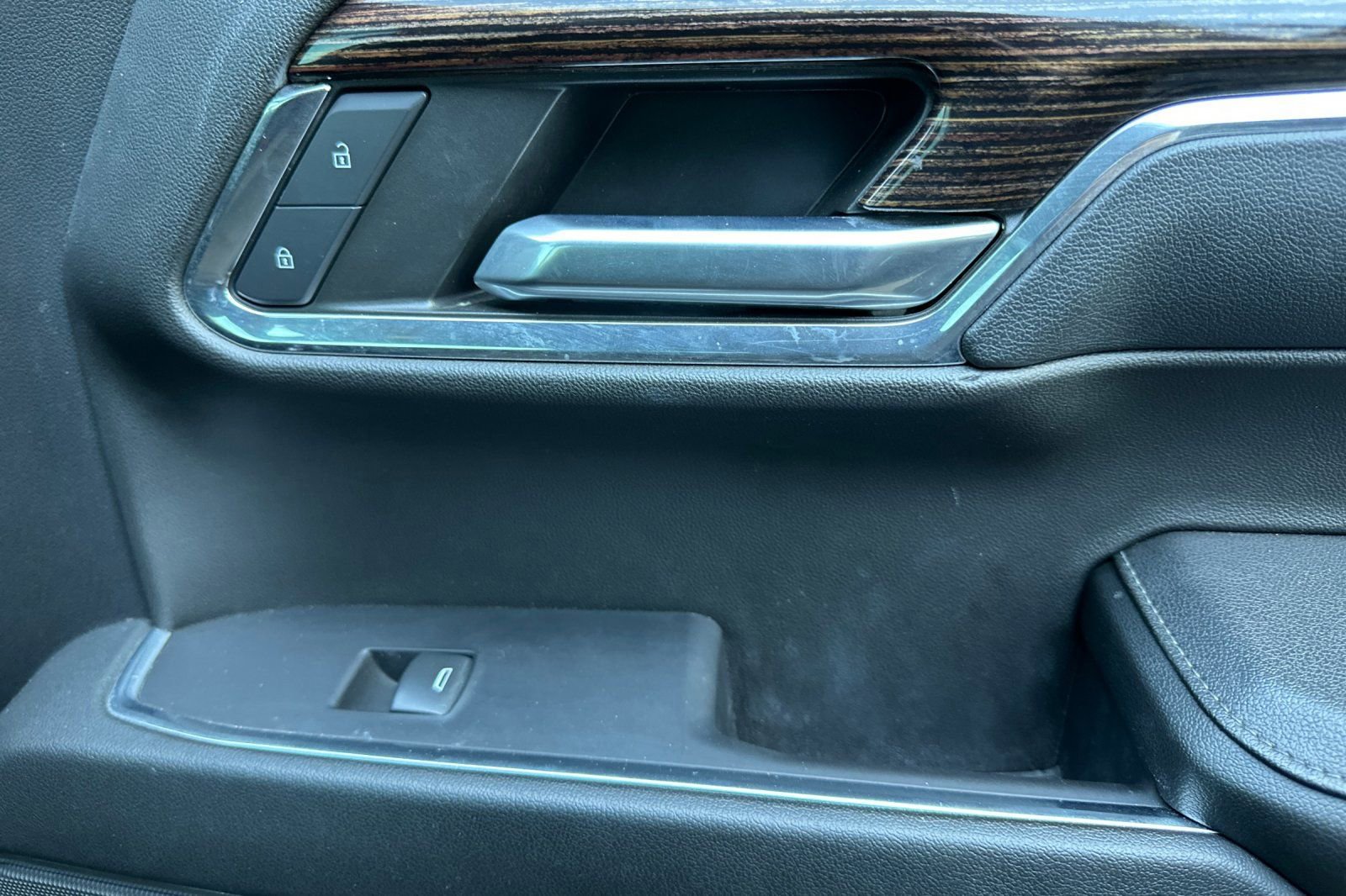 Used 2024 GMC Sierra 1500 Elevation image 20