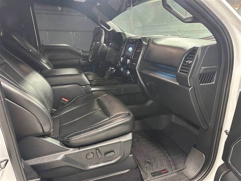 Used 2019 Ford F150 Lariat w/ Equipment Group 502A Luxury AWD/4WD image 11