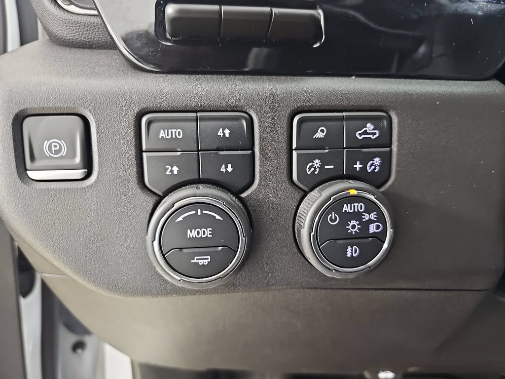 Certified 2024 Chevrolet Silverado 1500 ZR2 w/ Technology Package AWD/4WD image 30
