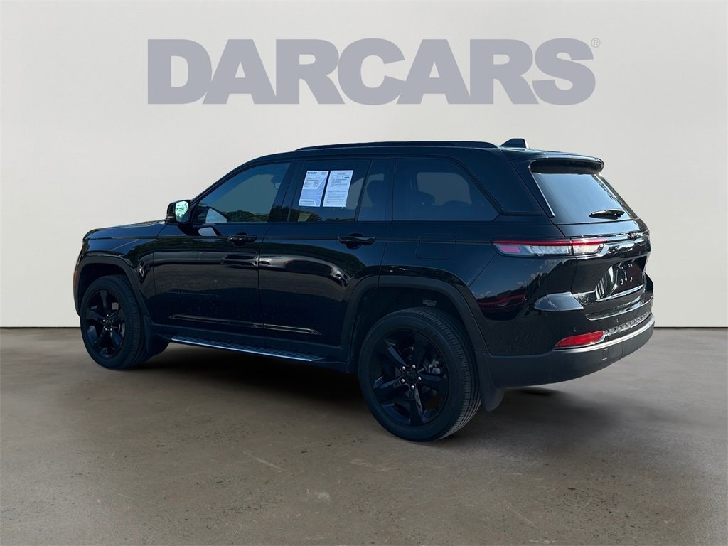 Used 2024 Jeep Grand Cherokee Altitude image 5