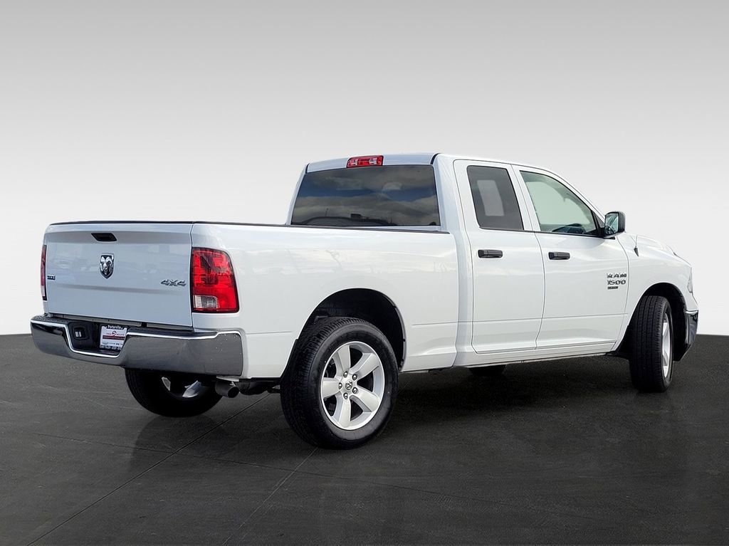 Used 2024 RAM 1500 Classic SLT image 4