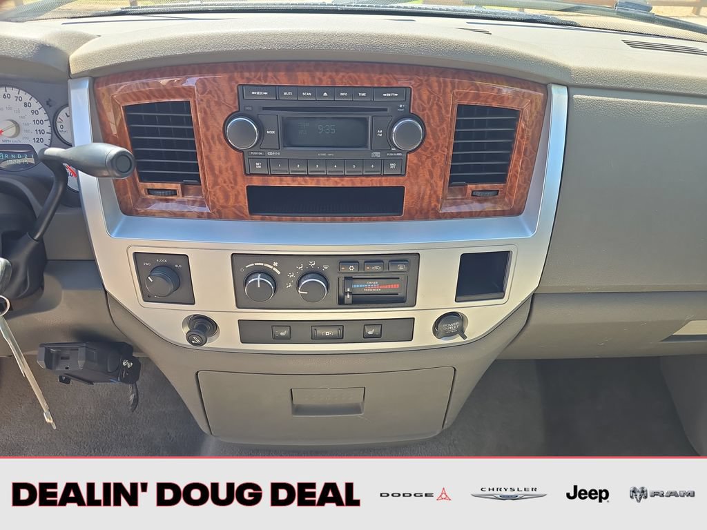 Used 2006 Dodge Ram 3500 Truck Laramie AWD/4WD image 19