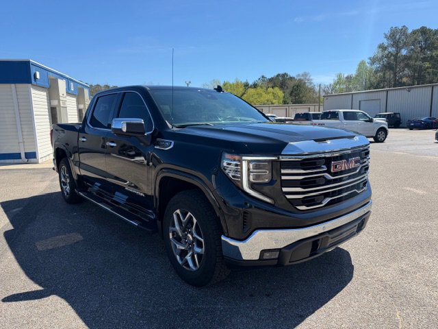 Used 2024 GMC Sierra 1500 SLT w/ SLT Premium Plus Package image 4