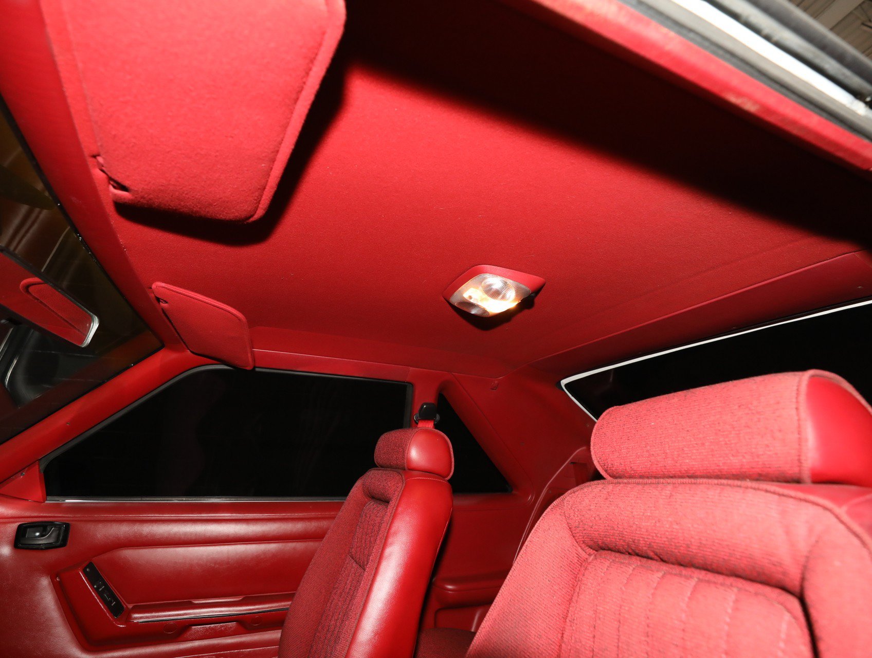 Used 1992 Ford Mustang GT RWD image 51