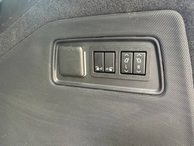 Used 2021 Cadillac Escalade Sport w/ Driver Assist Tech Package AWD/4WD image 8