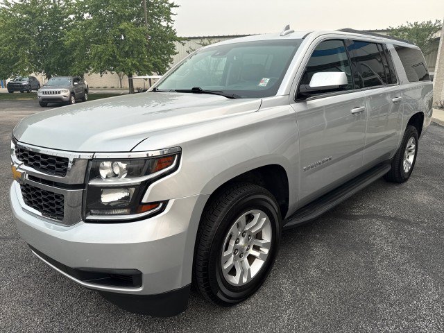 Used 2017 Chevrolet Suburban LT AWD/4WD image 7