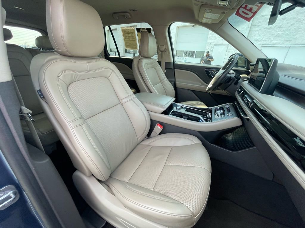 Used 2020 Lincoln Aviator Reserve image 29